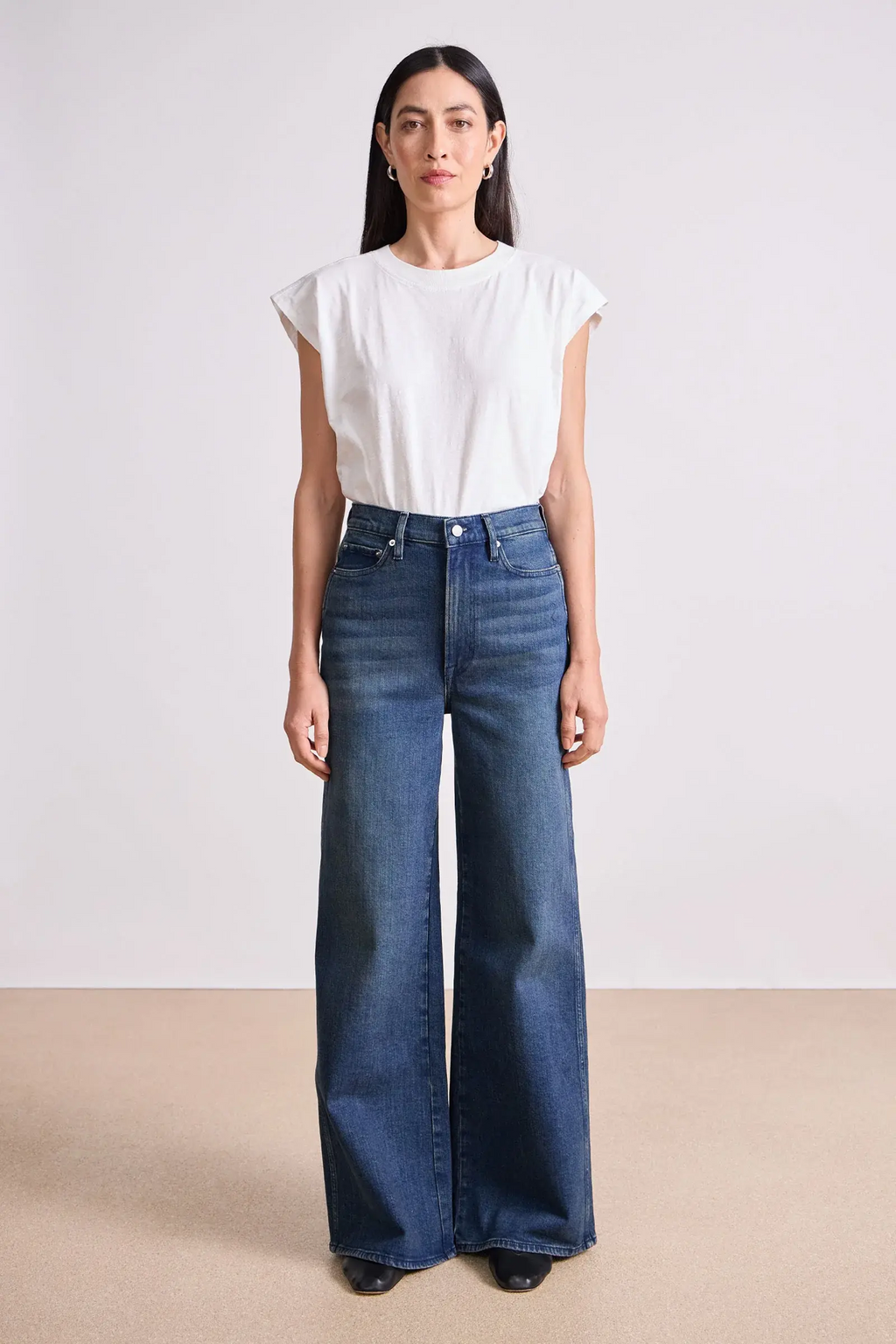 Full length Merida Jean in oona
