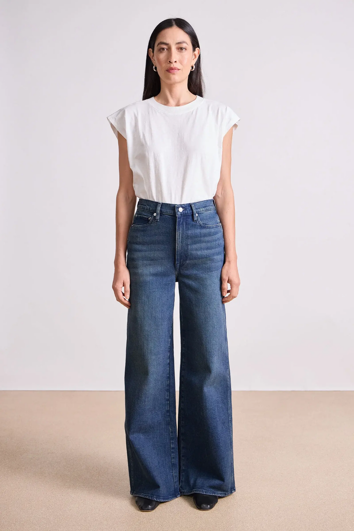 Full length Merida Jean in oona