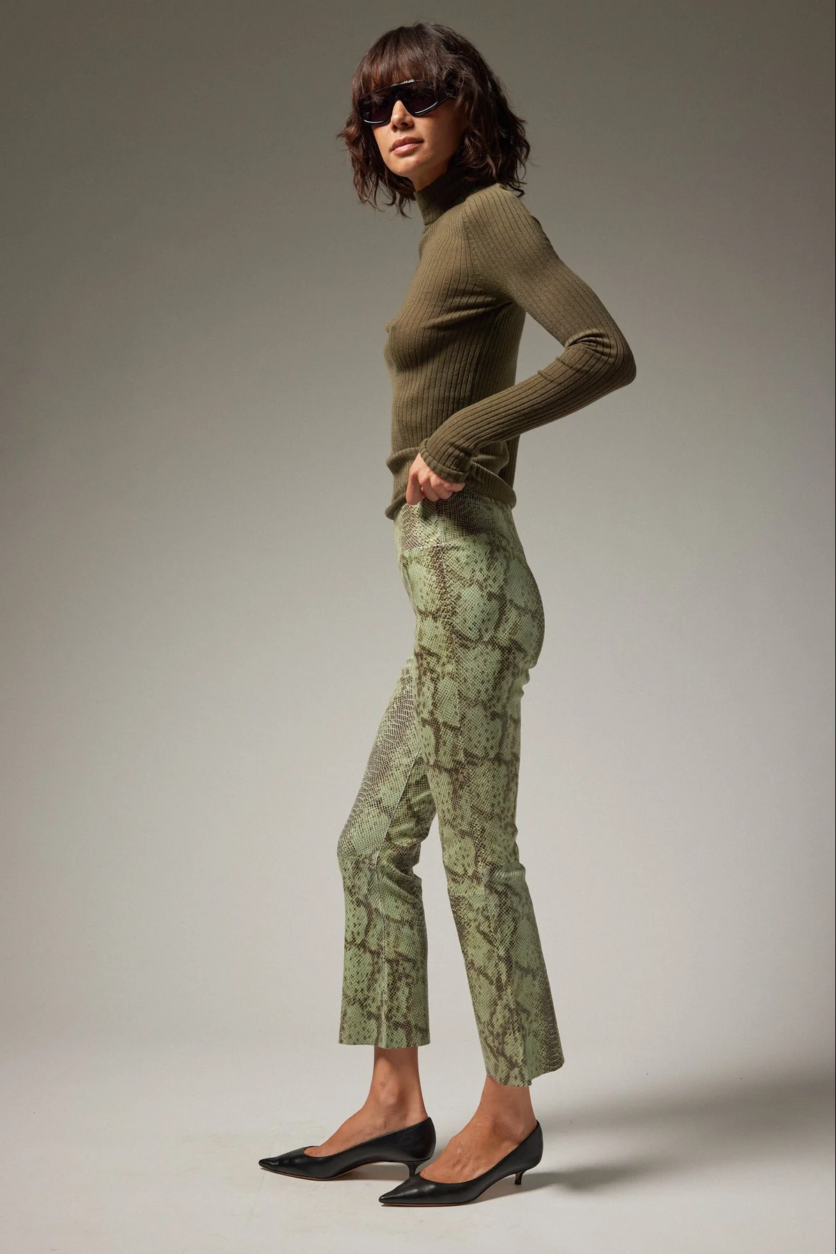 Cashmere Mock Neck in Olive