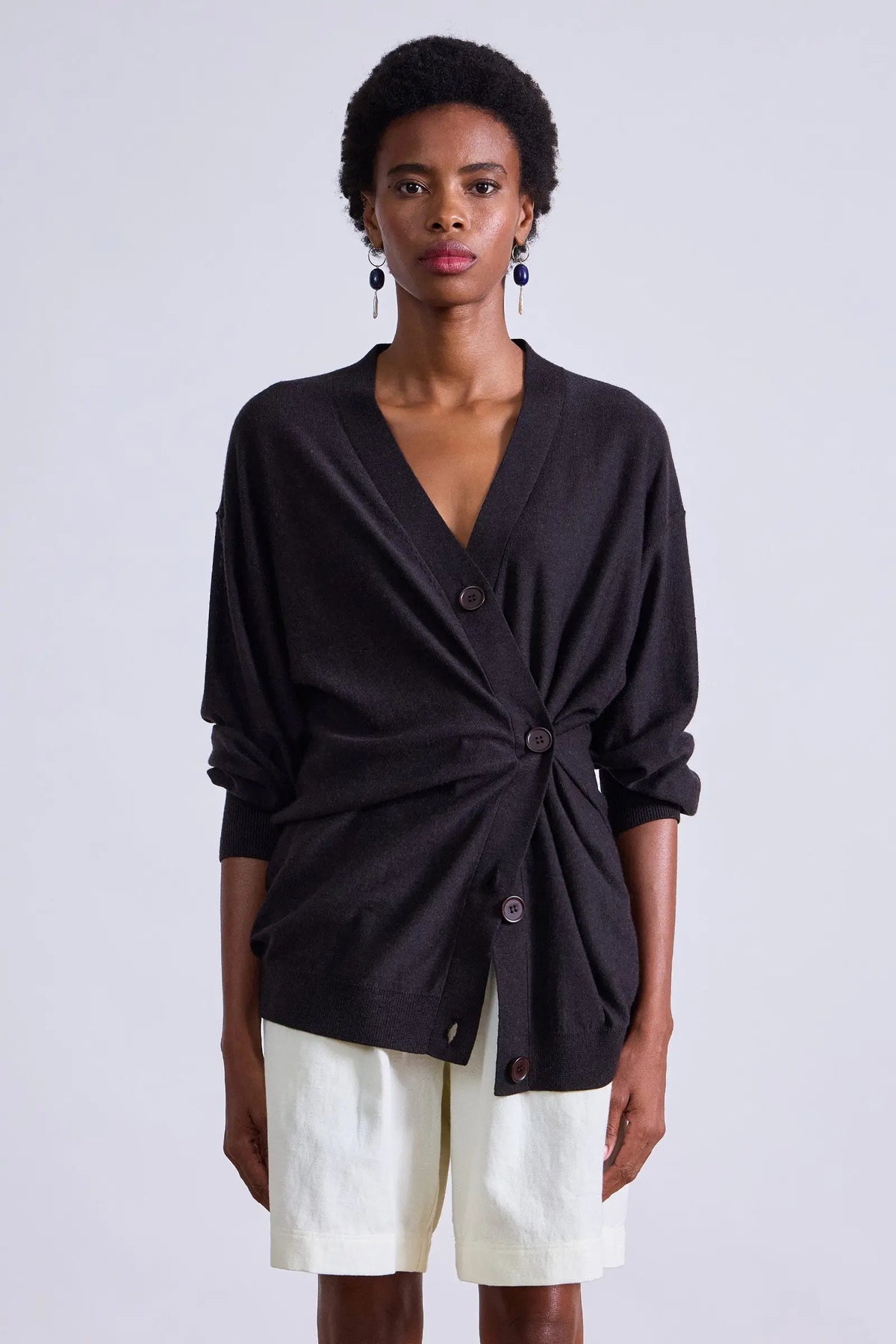 DRIPPY TISSUE CARDIGAN in black