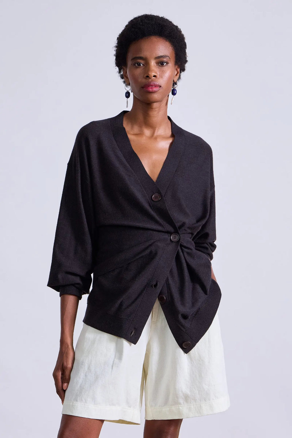 DRIPPY TISSUE CARDIGAN in black