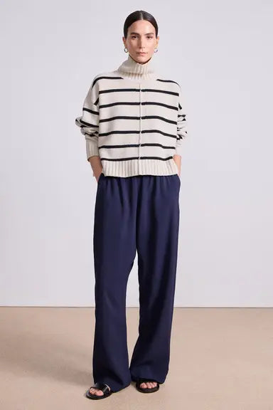 Ari Cropped Turtle - cream and black stripe