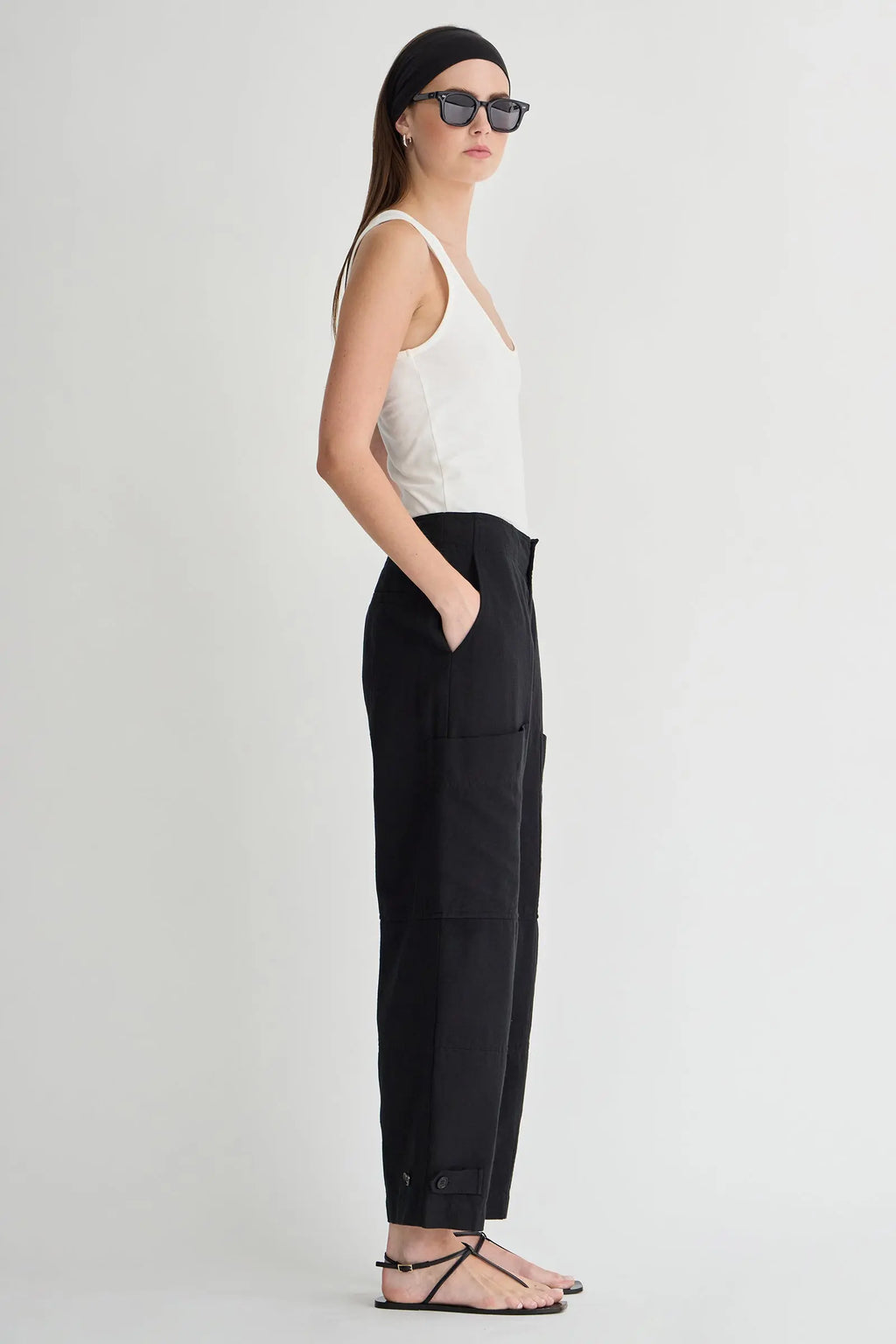 JUNA MID RISE RELAXED CARGO PANT
