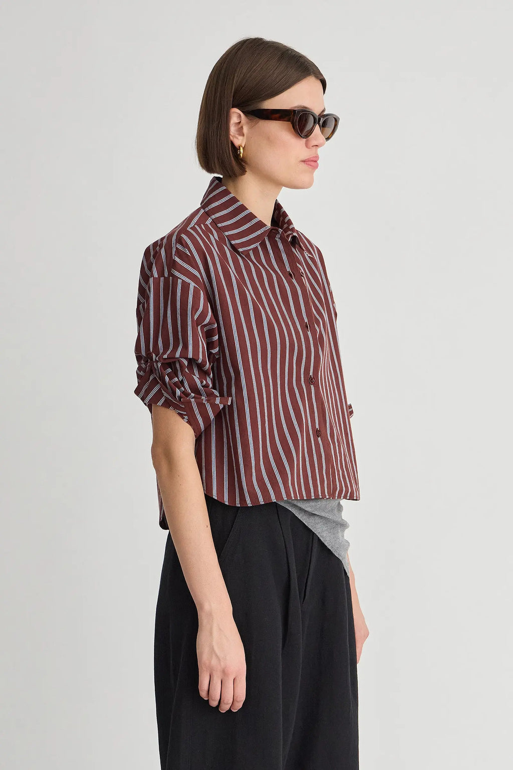 CROPPED ISOLDE BUTTON DOWN