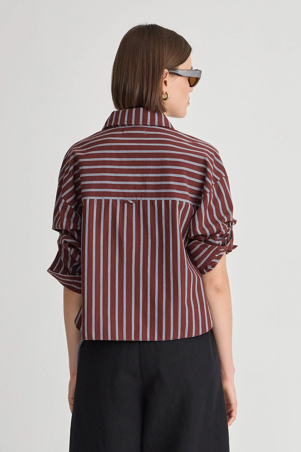 CROPPED ISOLDE BUTTON DOWN