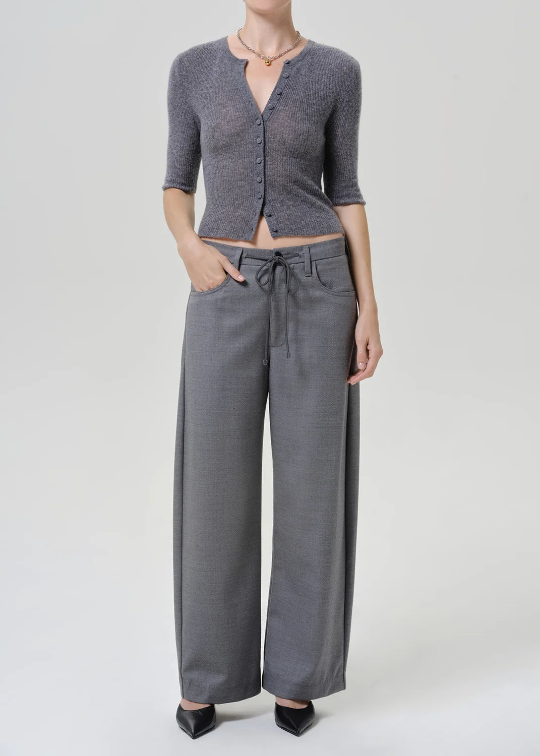 Brynn Drawstring Trouser in Gris