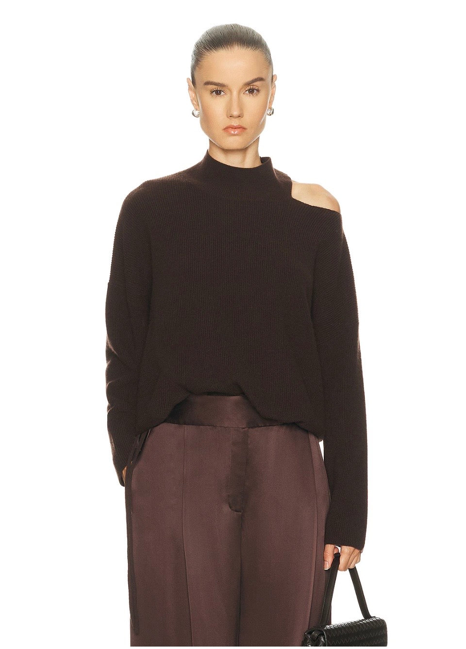 Open shoulder in brown
