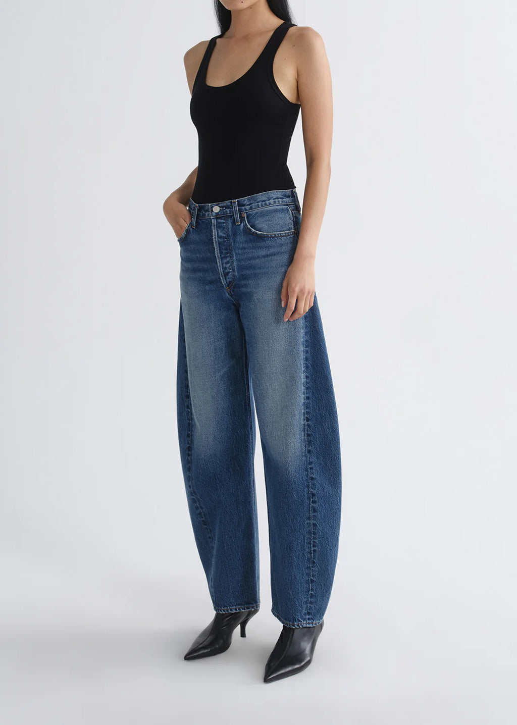 LUNA HIGH RISE PIECED TAPER JEAN