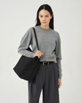 Essence vertical tote in black