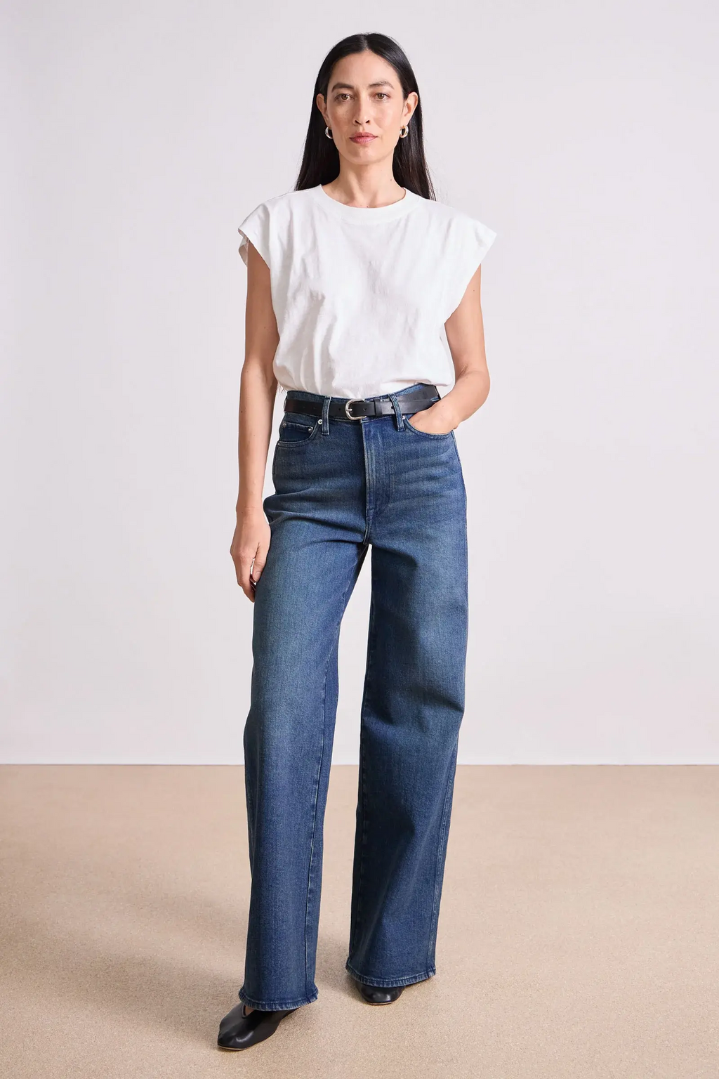 Full length Merida Jean in oona