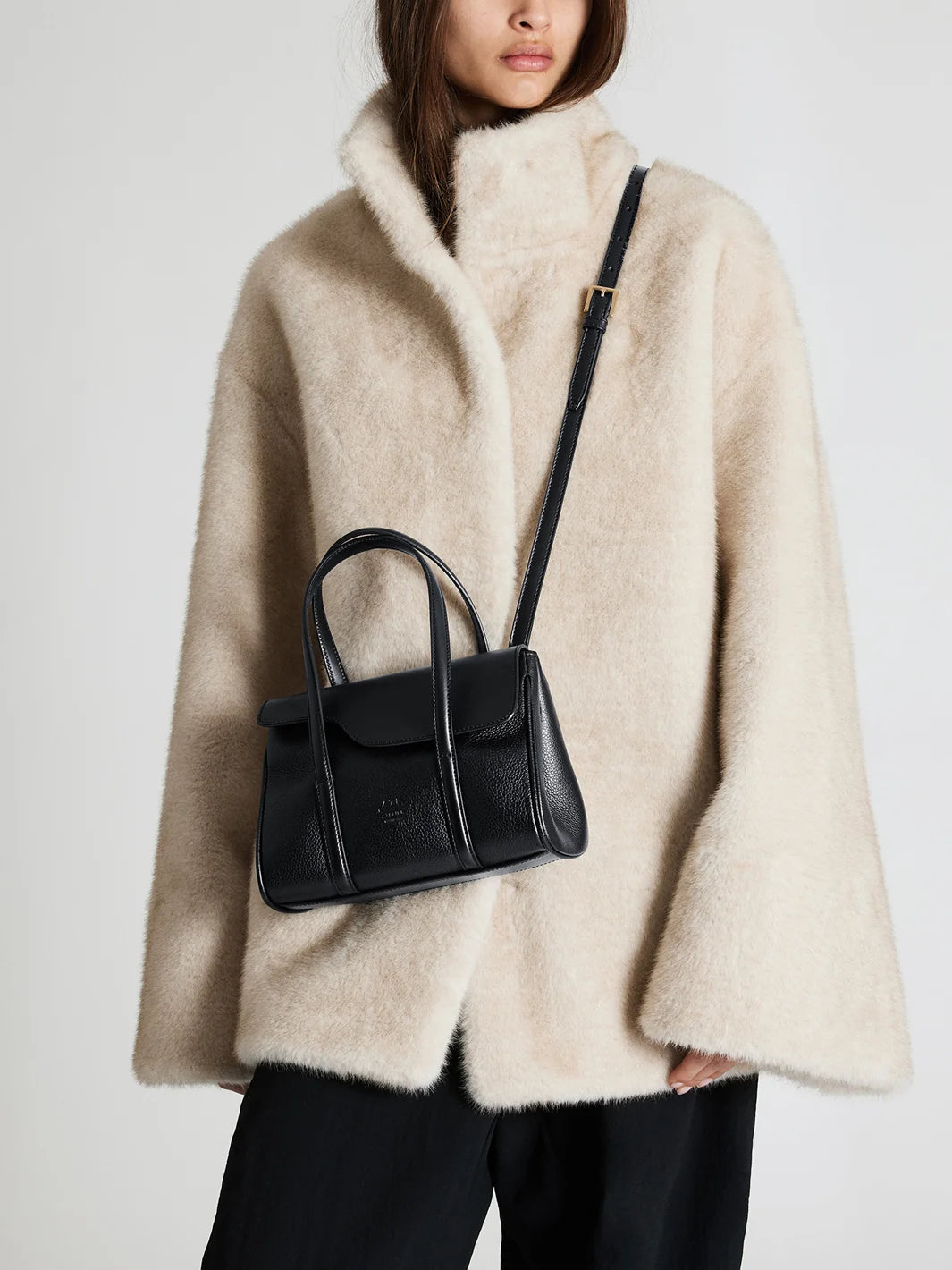 CARLOFORTE BLACK GRAINED LEATHER TOP HANDLE BAG