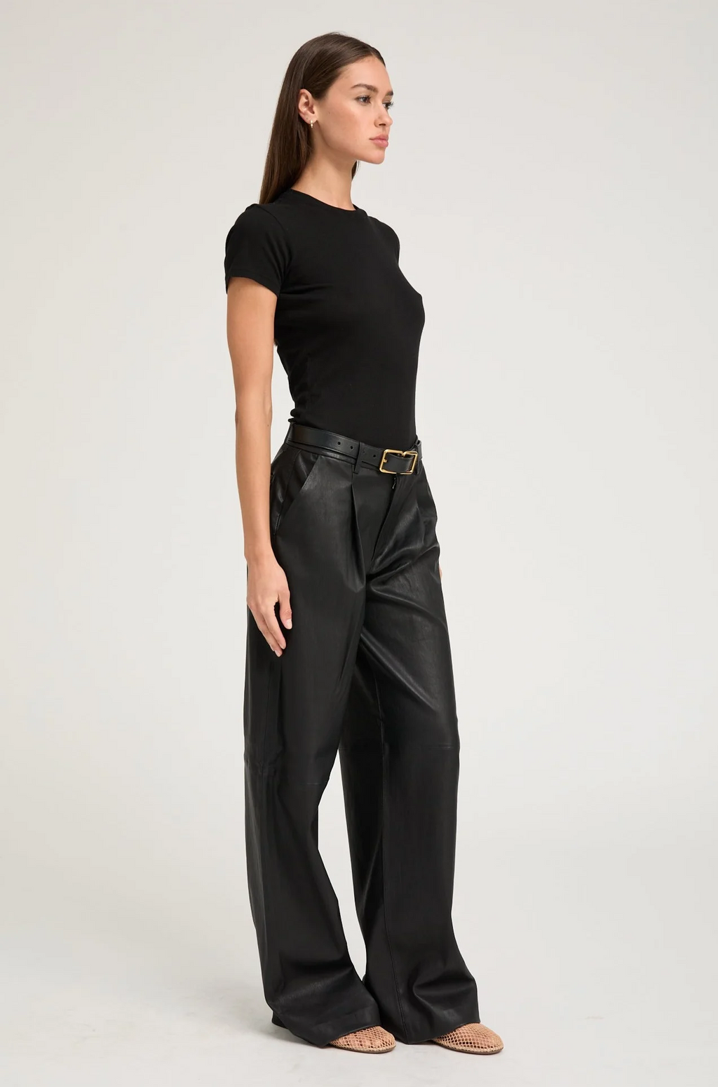 Baby tee in black