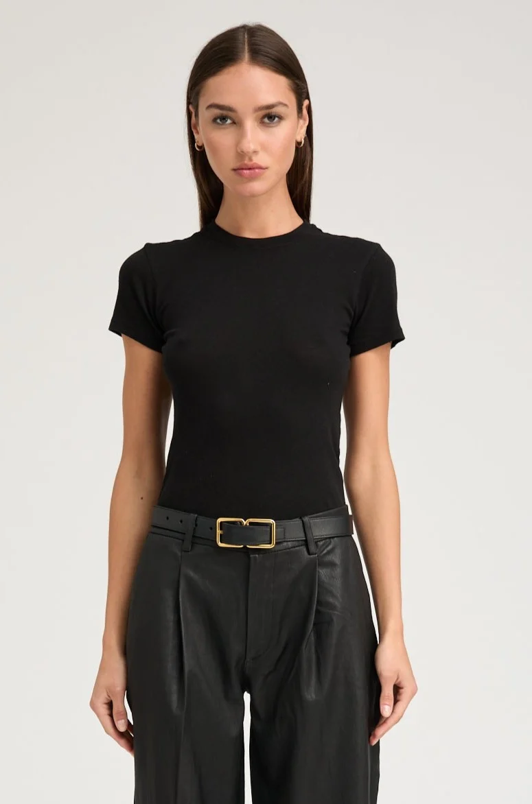 Baby tee in black