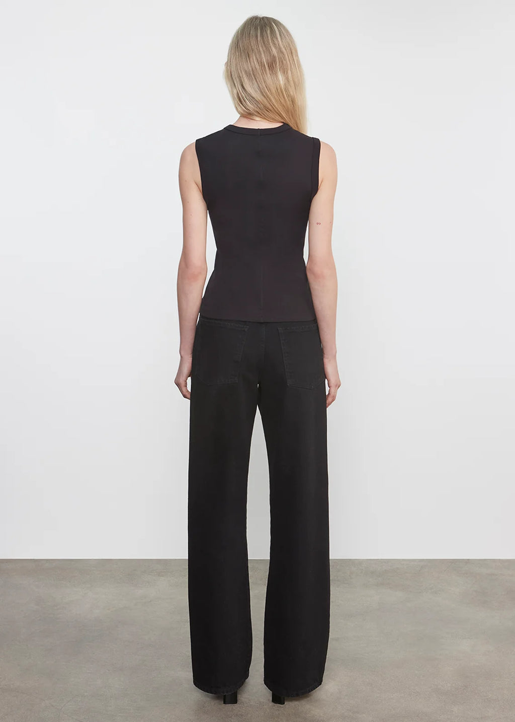 SUPIMA COTTON NEW CLASSIC SLEEVELESS TEE - black