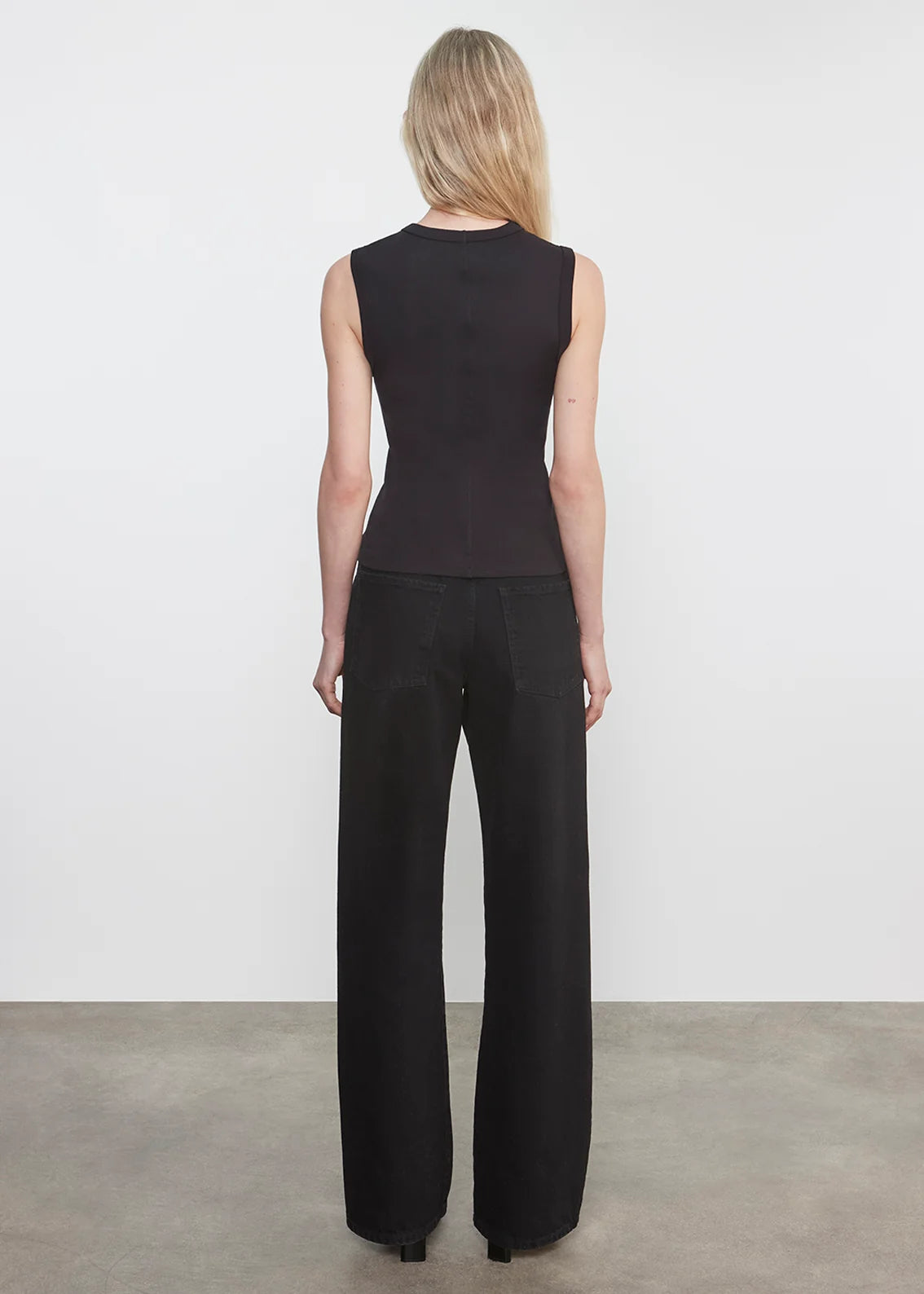 SUPIMA COTTON NEW CLASSIC SLEEVELESS TEE - black