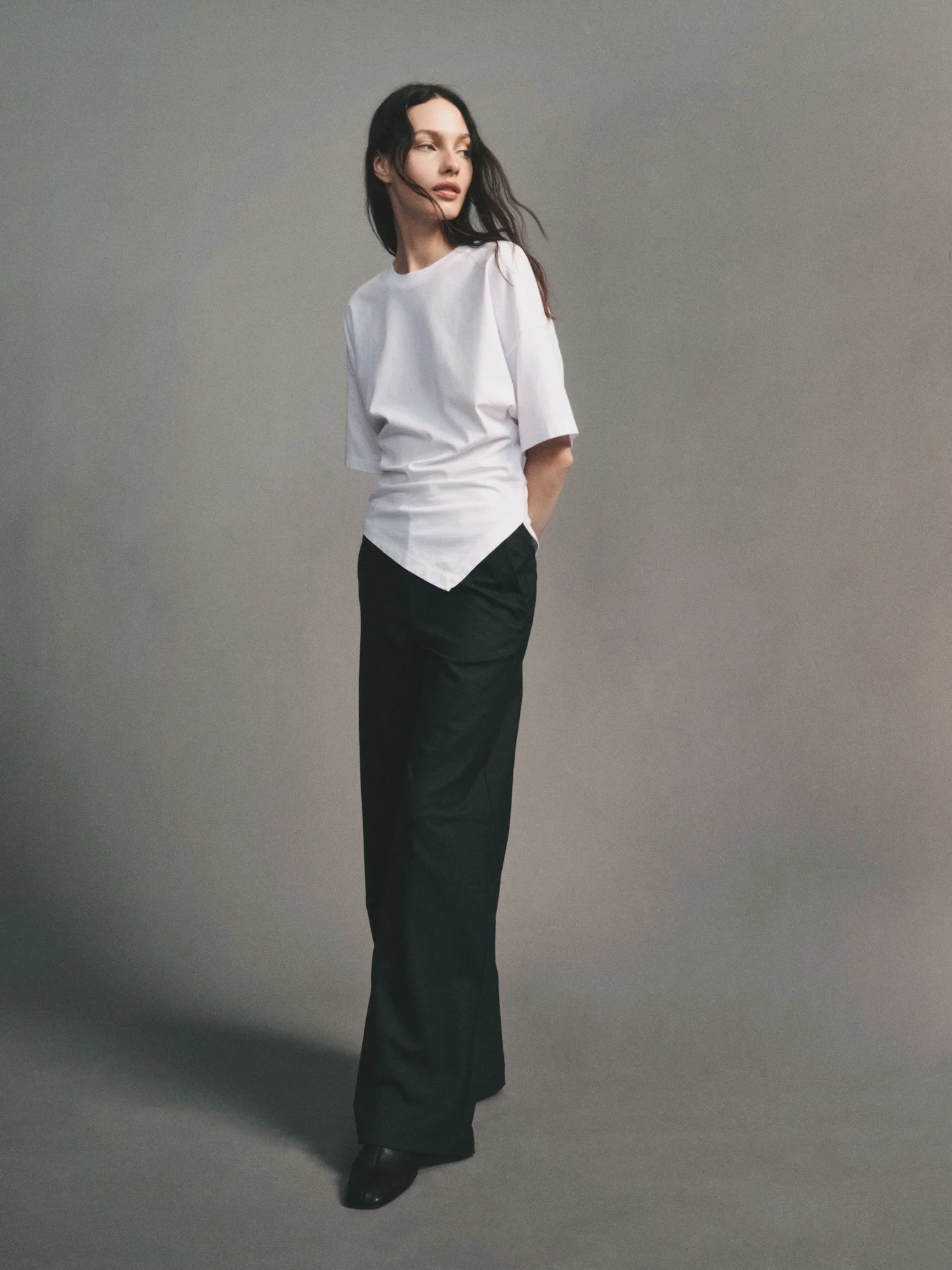 SUPIMA STRUCTURED JERSEY ASYMM TEE - white