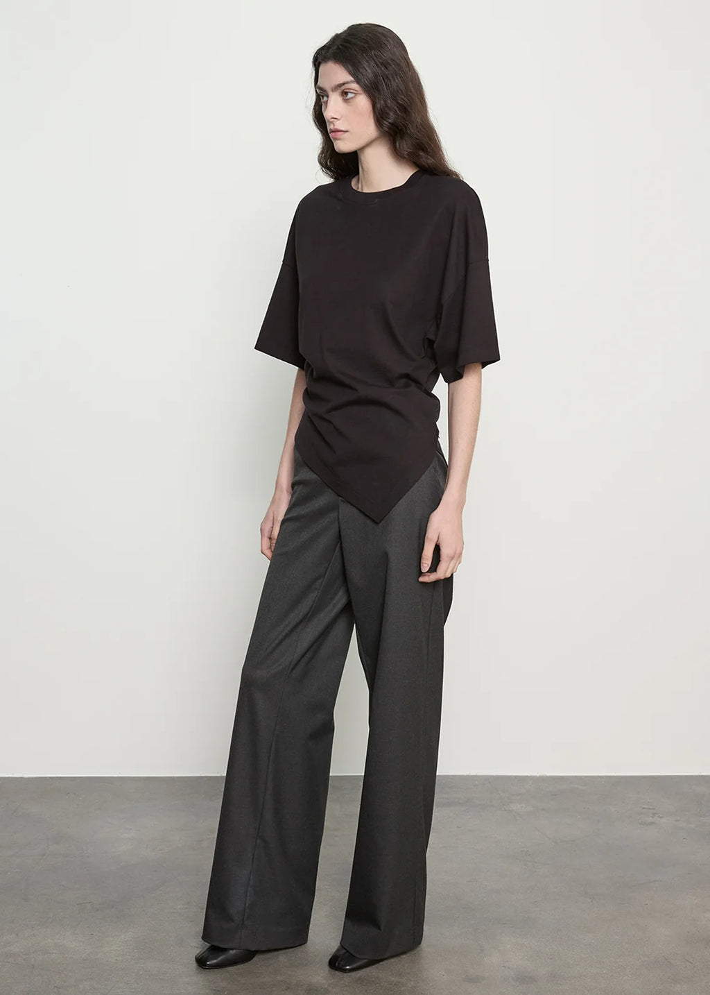 SUPIMA STRUCTURED JERSEY ASYMM TEE - black