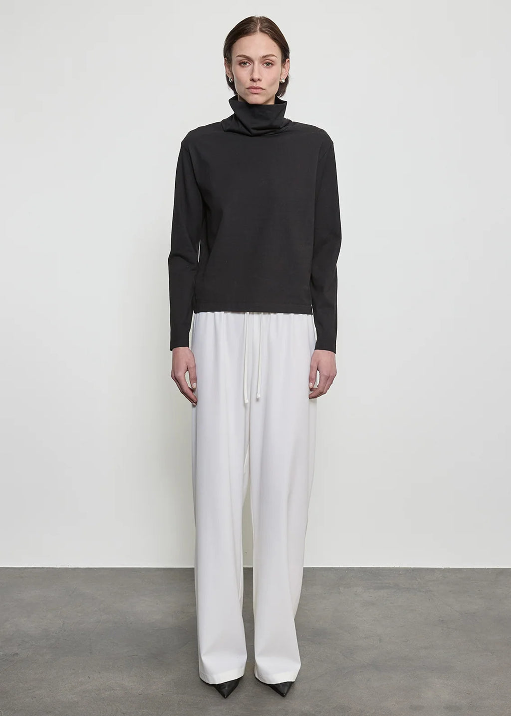 ARCHITECTURAL HIGHNECK in Black