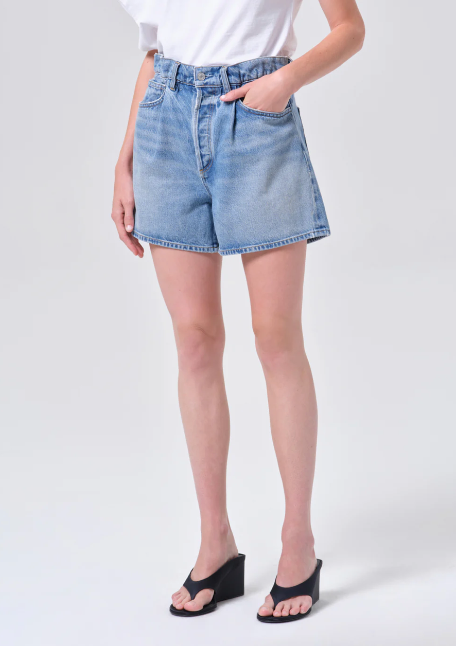 Lyonne Short