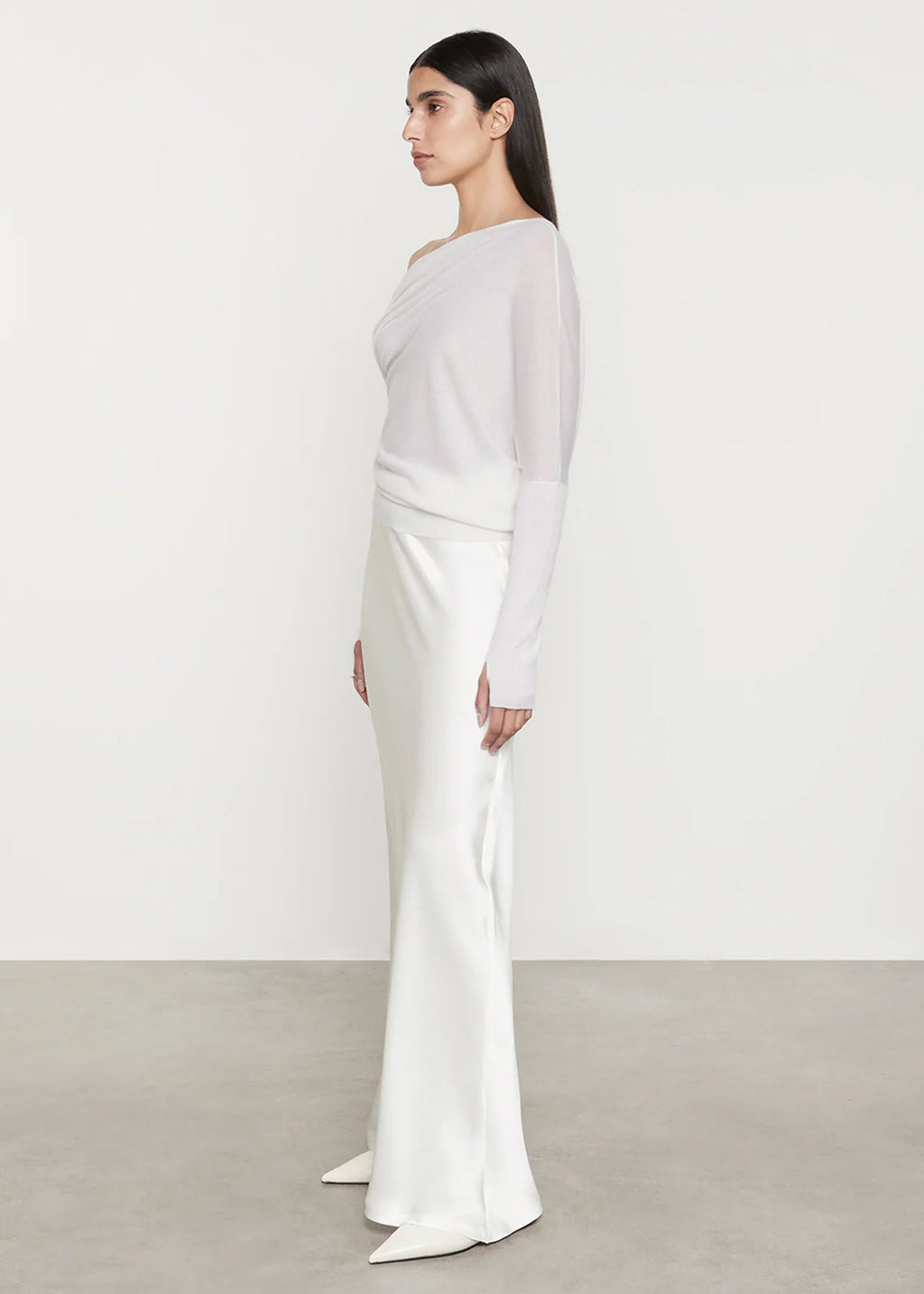 Tissue Cashmere Slouch Sweater in Chalk
