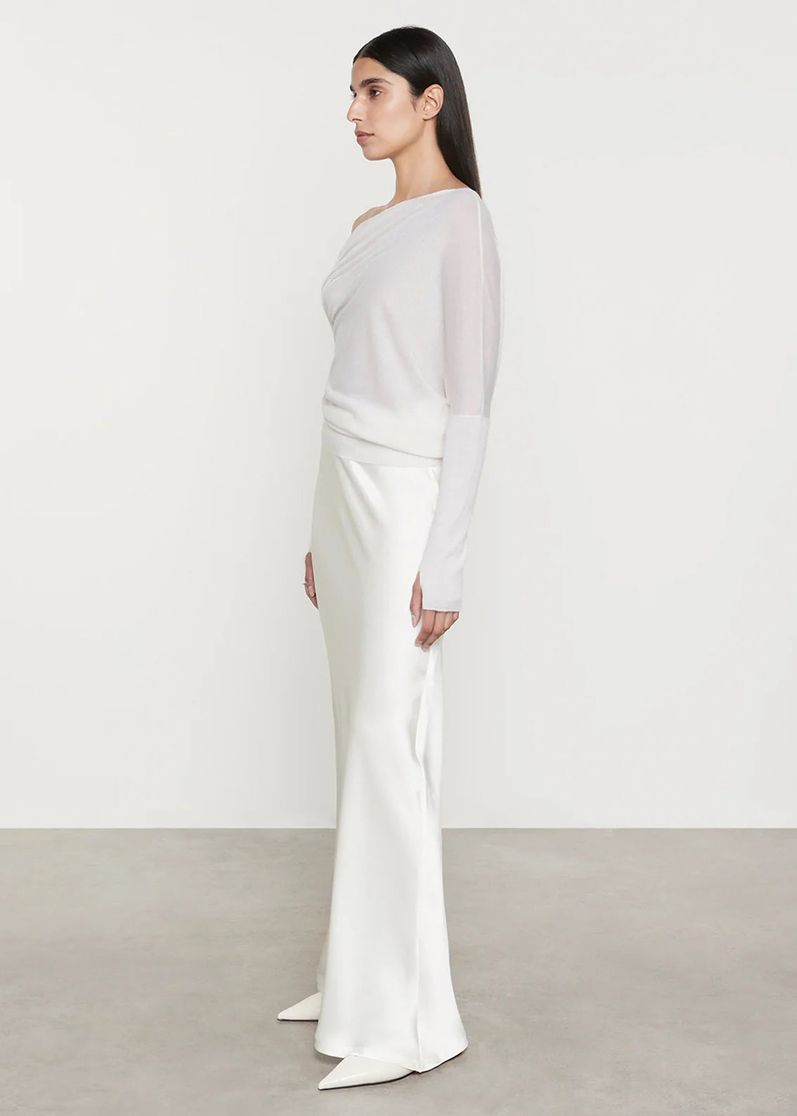 Tissue Cashmere Slouch Sweater in Chalk