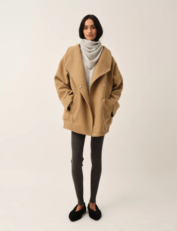 THE CLOONEY NECK JACKET in beige