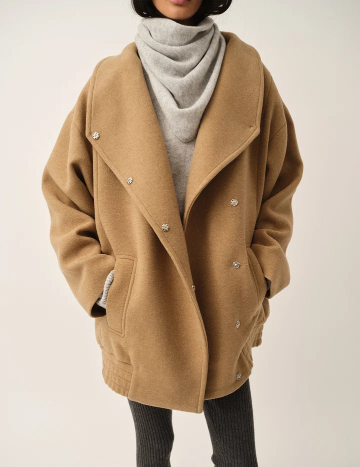 THE CLOONEY NECK JACKET in beige