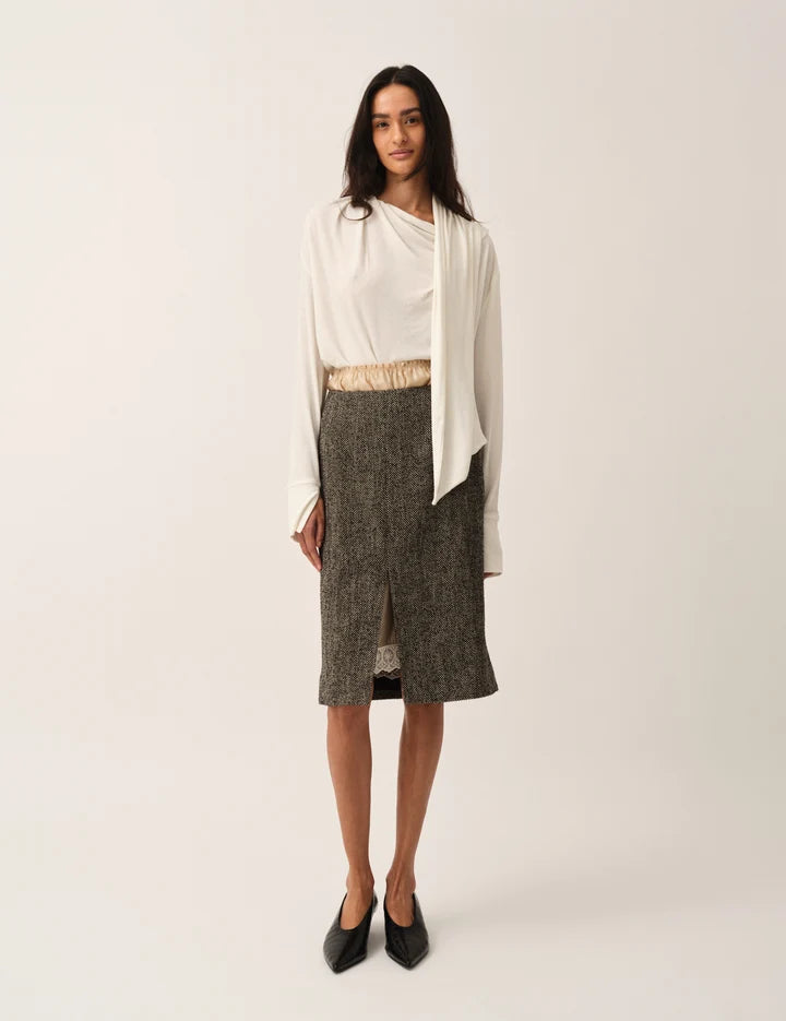 BREANNA SCARF BLOUSE in Cream