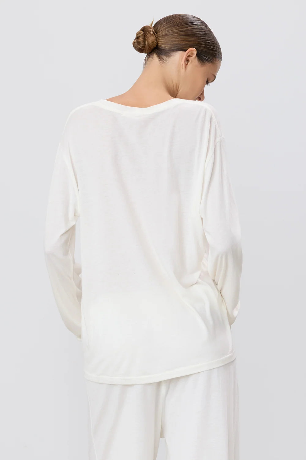 Long Sleeve Boyfriend T-Shirt in ivory