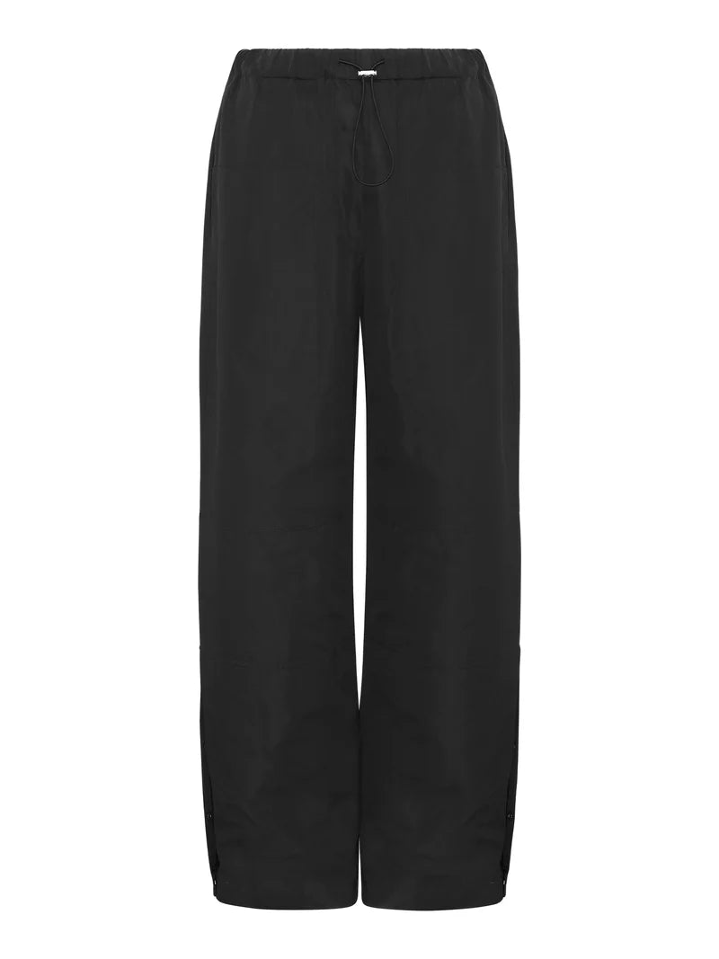 Elemental Parachute Pants in Black